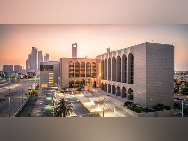 Gross banks’ assets exceed AED 4.2 trillion milestone in February 2024: CBUAE