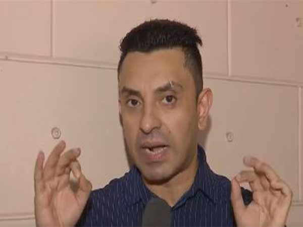 “Ensure Pakistan does not get any advantage of it”: Tehseen Poonawalla on Congress’ Wadettiwar’s remarks on Hemant Karkare.